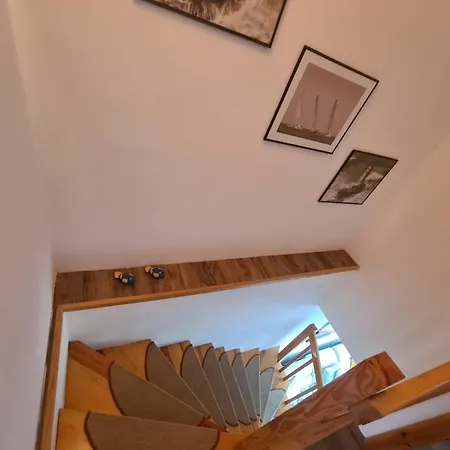 Apartment Rose App 2